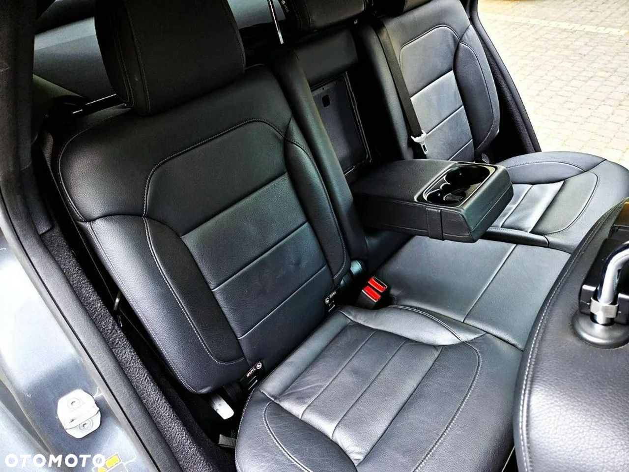 Mercedes-Benz GLE - 33