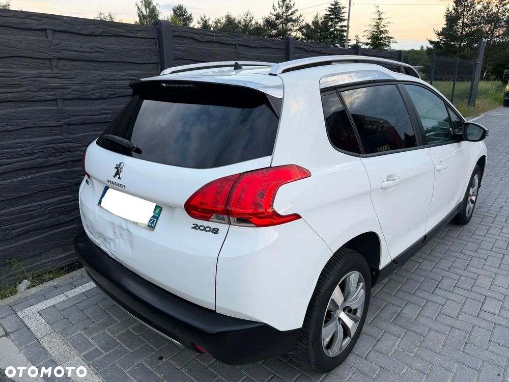 Peugeot 2008 1.6 BlueHDi Style - 7