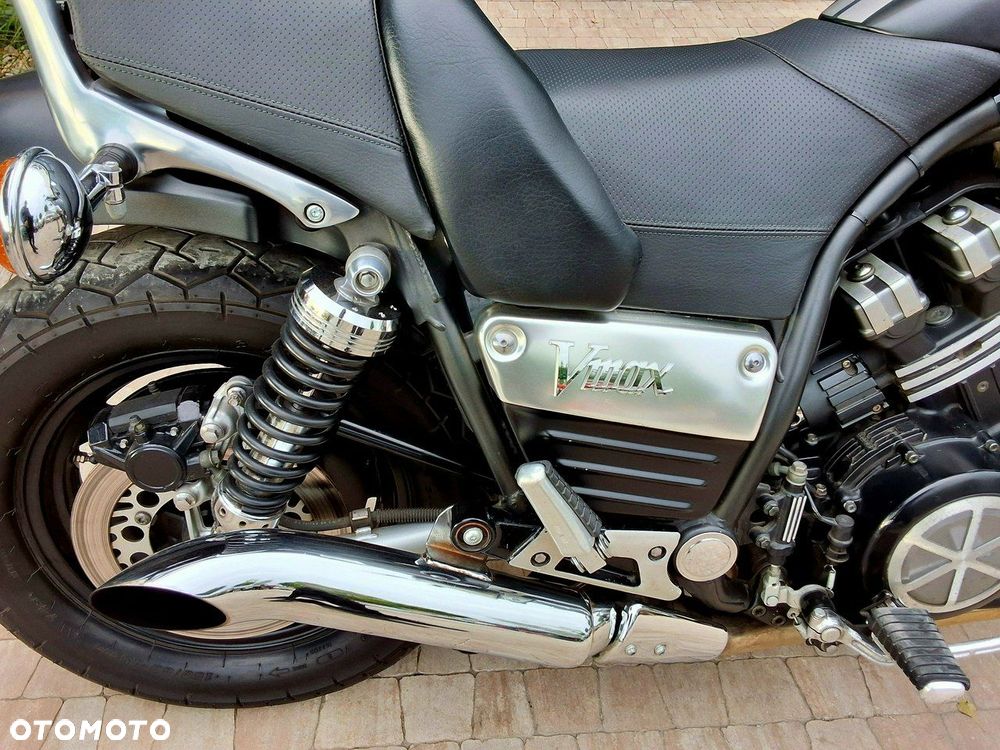 Yamaha V-MAX - 16