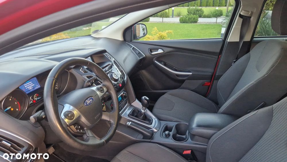 Ford Focus 1.6 TDCi DPF Titanium - 16