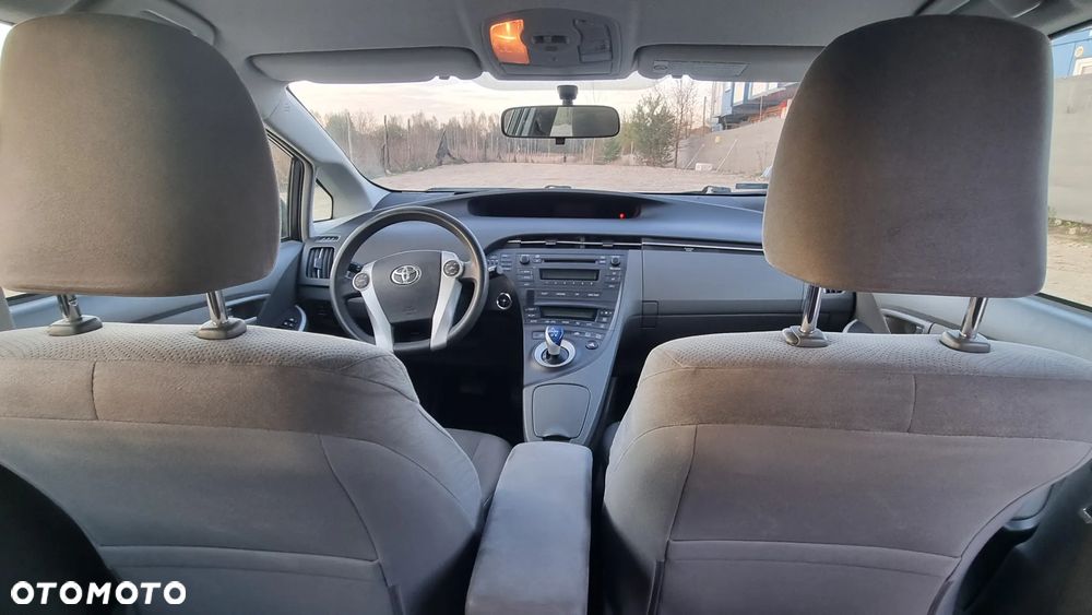 Toyota Prius 1.8 HSD Active - 17