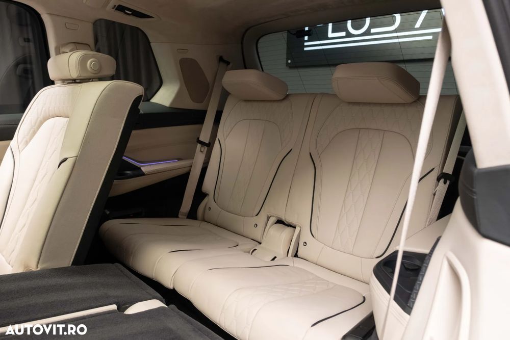 BMW X7 - 37
