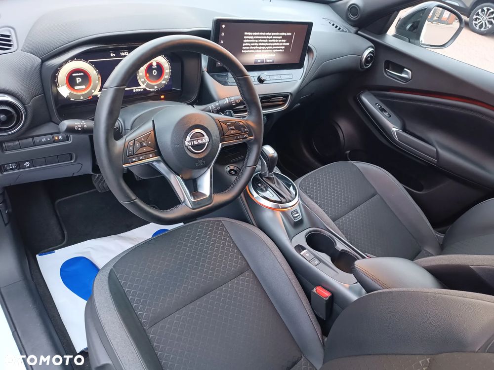 Nissan Juke 1.0 DIG-T N-Connecta DCT - 19