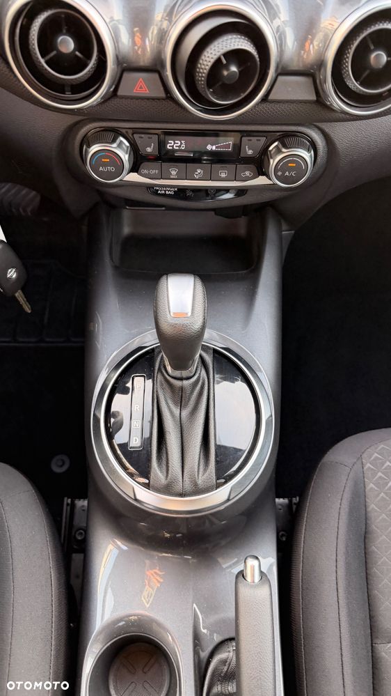 Nissan Juke 1.0 DIG-T Tekna DCT - 24