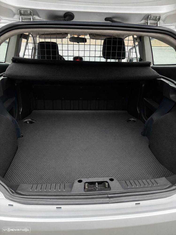 Ford Fiesta 1.4 TDCI - 9
