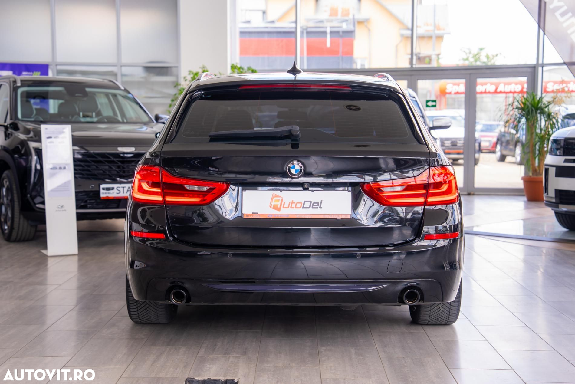 BMW Seria 5 520d Touring Aut. Sport Line - 12