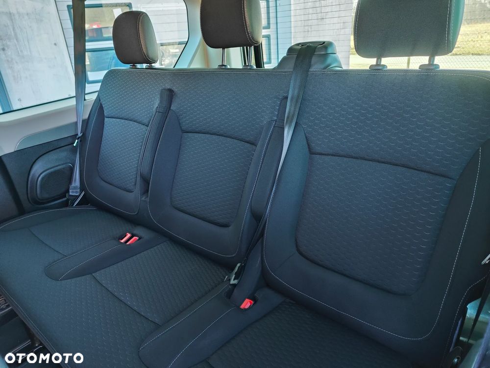 Opel Vivaro - 19