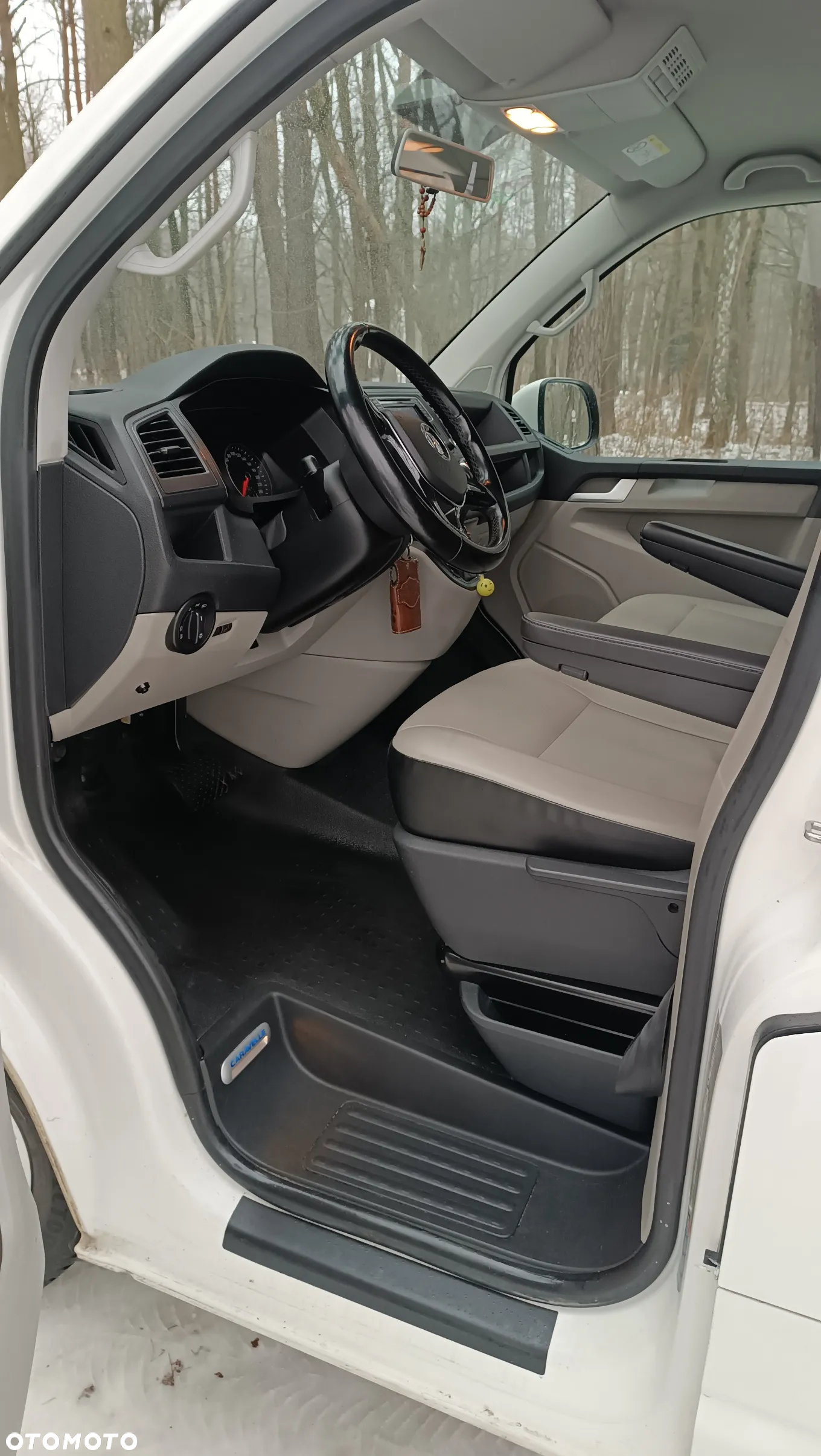 Volkswagen Caravelle 2.0 TDI L1 Comfortline DSG - 2