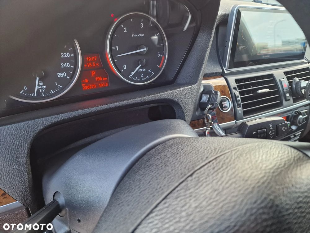 BMW X5 3.5d xDrive - 17
