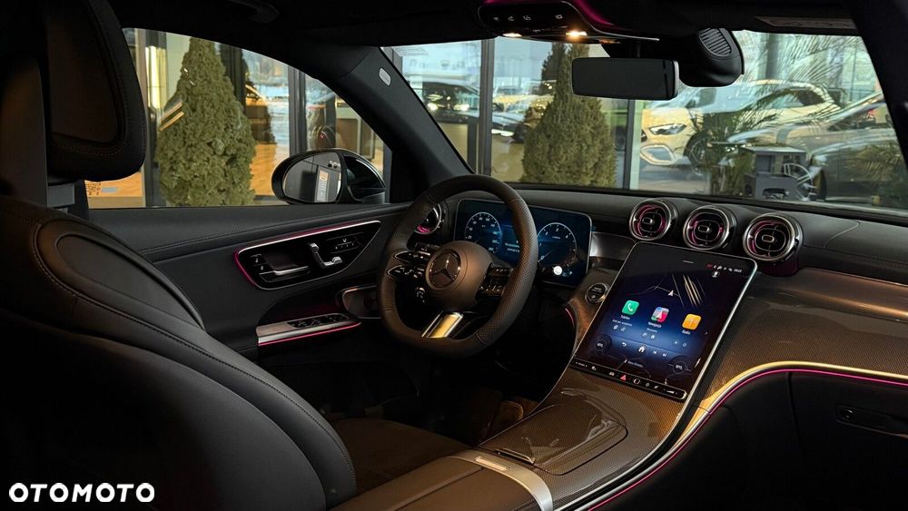 Mercedes-Benz GLC - 12