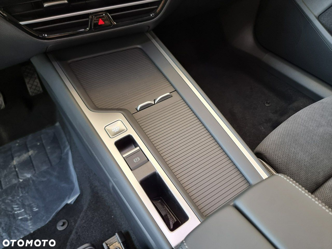 Volkswagen Passat 1.5 TSI eHybrid PHEV Business DSG - 19