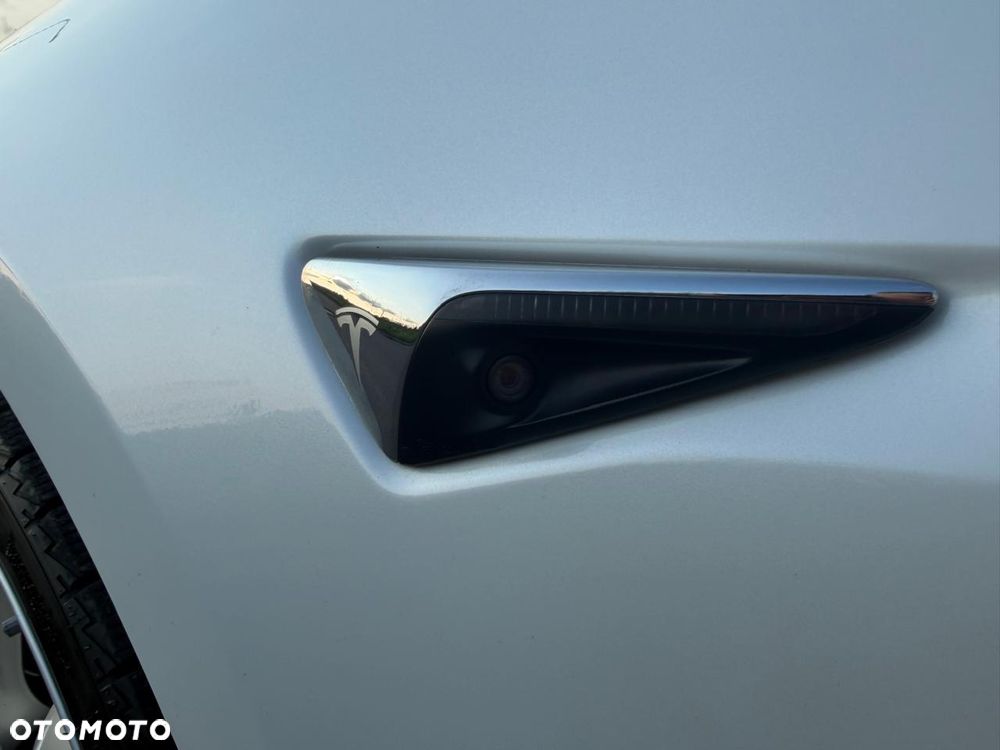 Tesla Model 3 - 26