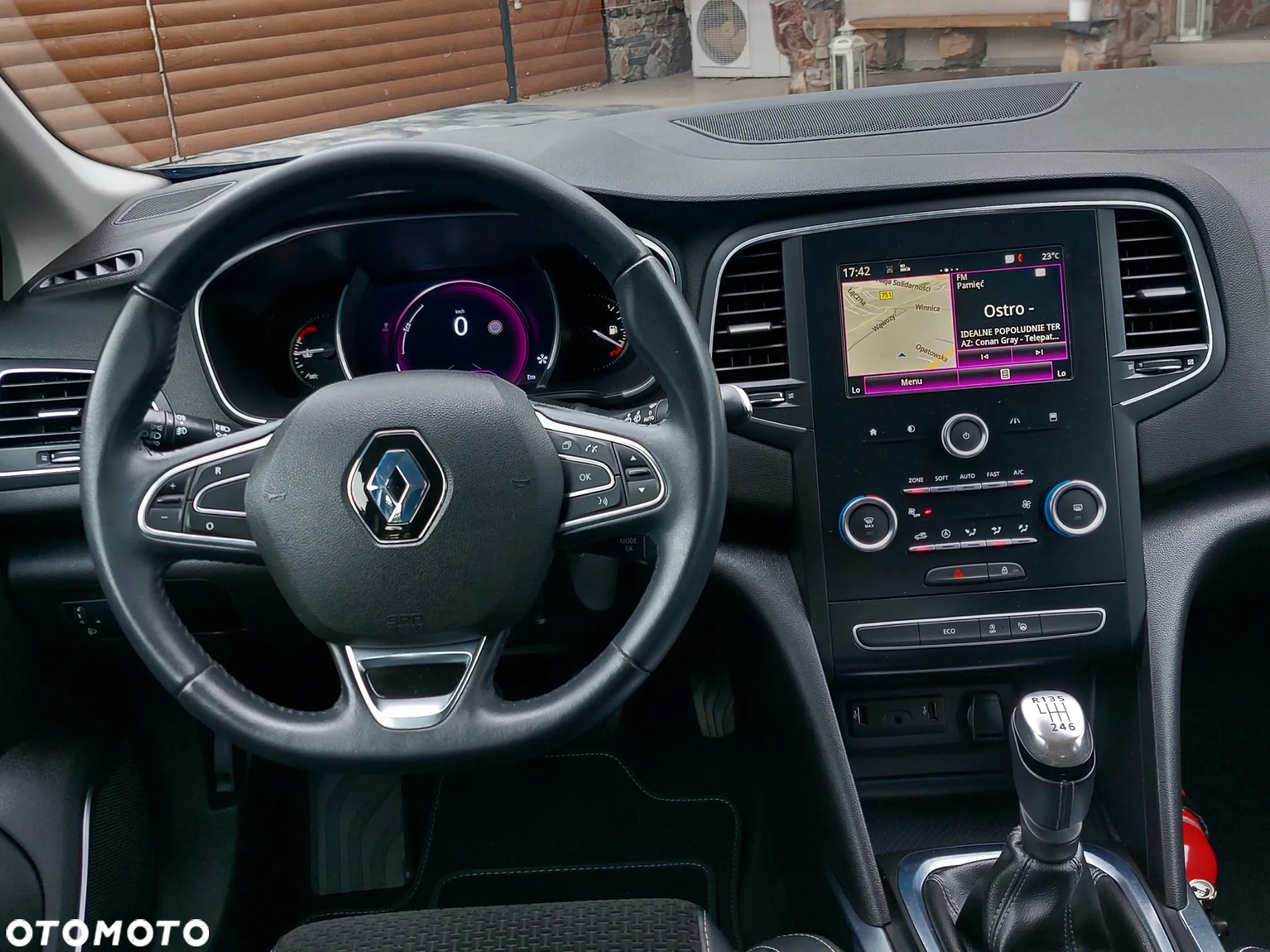 Renault Megane 1.2 Energy TCe Limited - 21