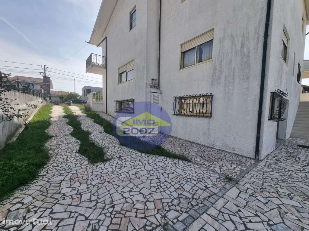 Moradia T5 Nogueira da Regedoura - Grande imagem: 3/59