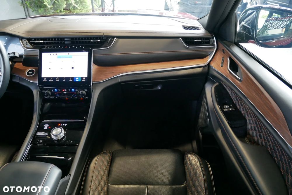 Jeep Grand Cherokee 3.6 V6 Summit - 17