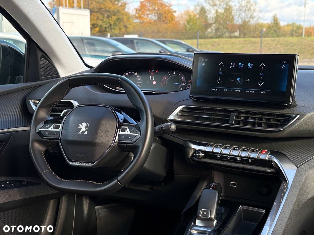 Peugeot 5008 1.2 PureTech Active S&S EAT8 - 19