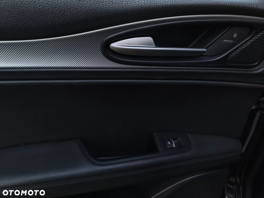 Alfa Romeo Stelvio 2.2 16V AT8 Q4 Super - 37