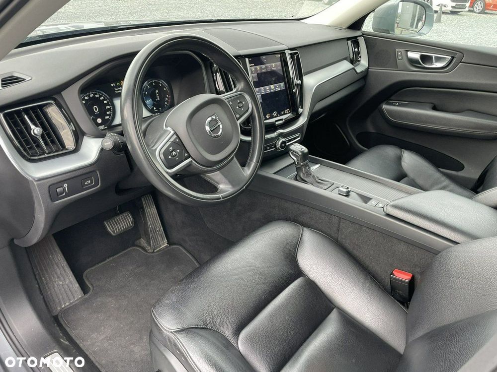 Volvo XC 60 T5 Momentum - 10
