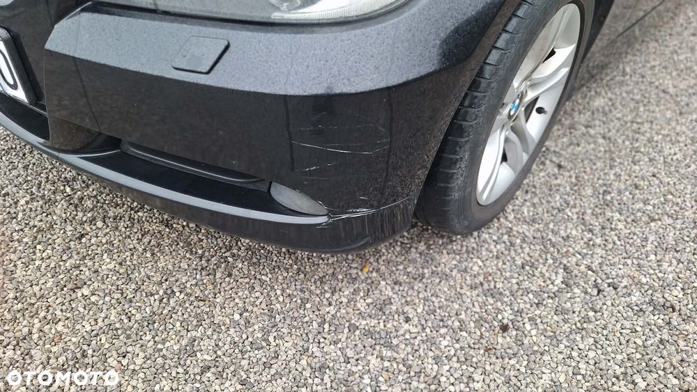 BMW Seria 3 318d - 12