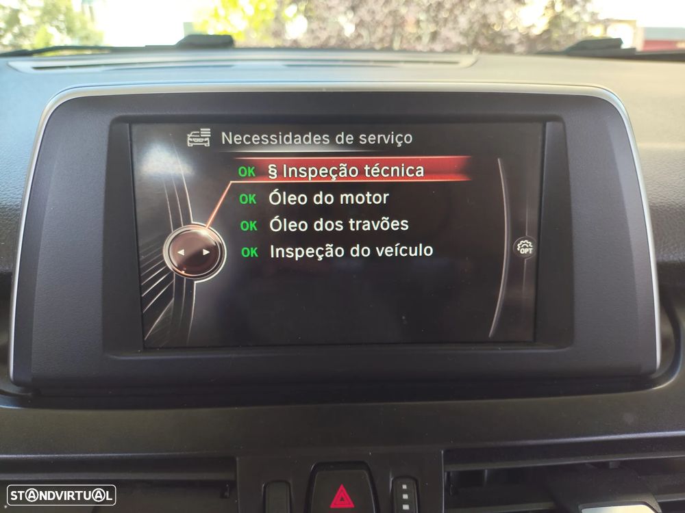 BMW 218 Active Tourer d Line Luxury - 29