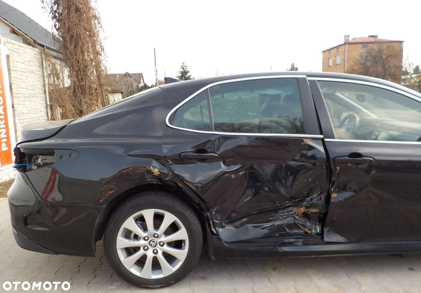Toyota Camry - 10