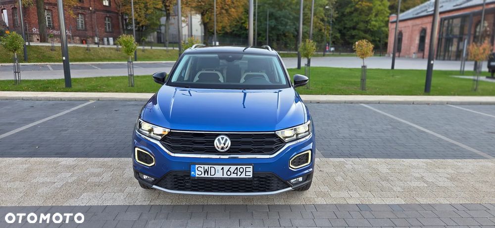 Volkswagen T-Roc 2020 photo 2