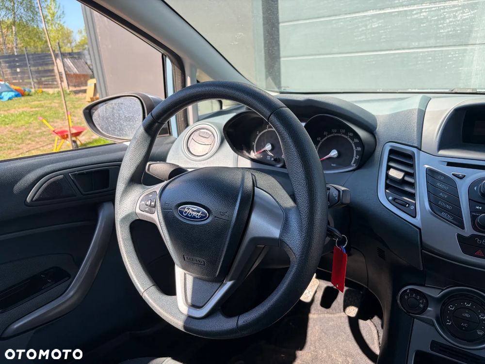 Ford Fiesta 1.25 Trend EU5 - 11