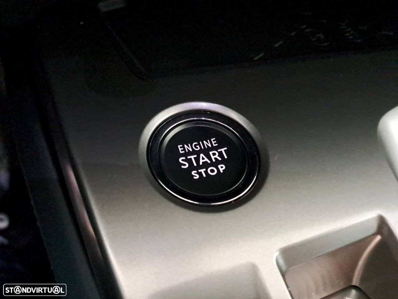 Peugeot 408 1.2 PureTech Allure EAT8 - 18