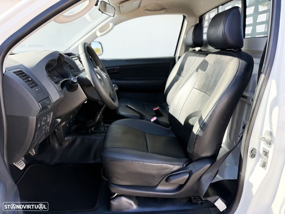 Toyota Hilux 2.5 D-4D 4WD CE - 20