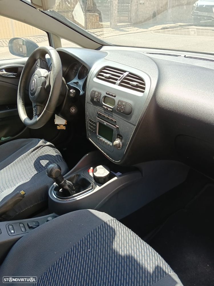 SEAT Leon 1.9 TDI Stylance - 4