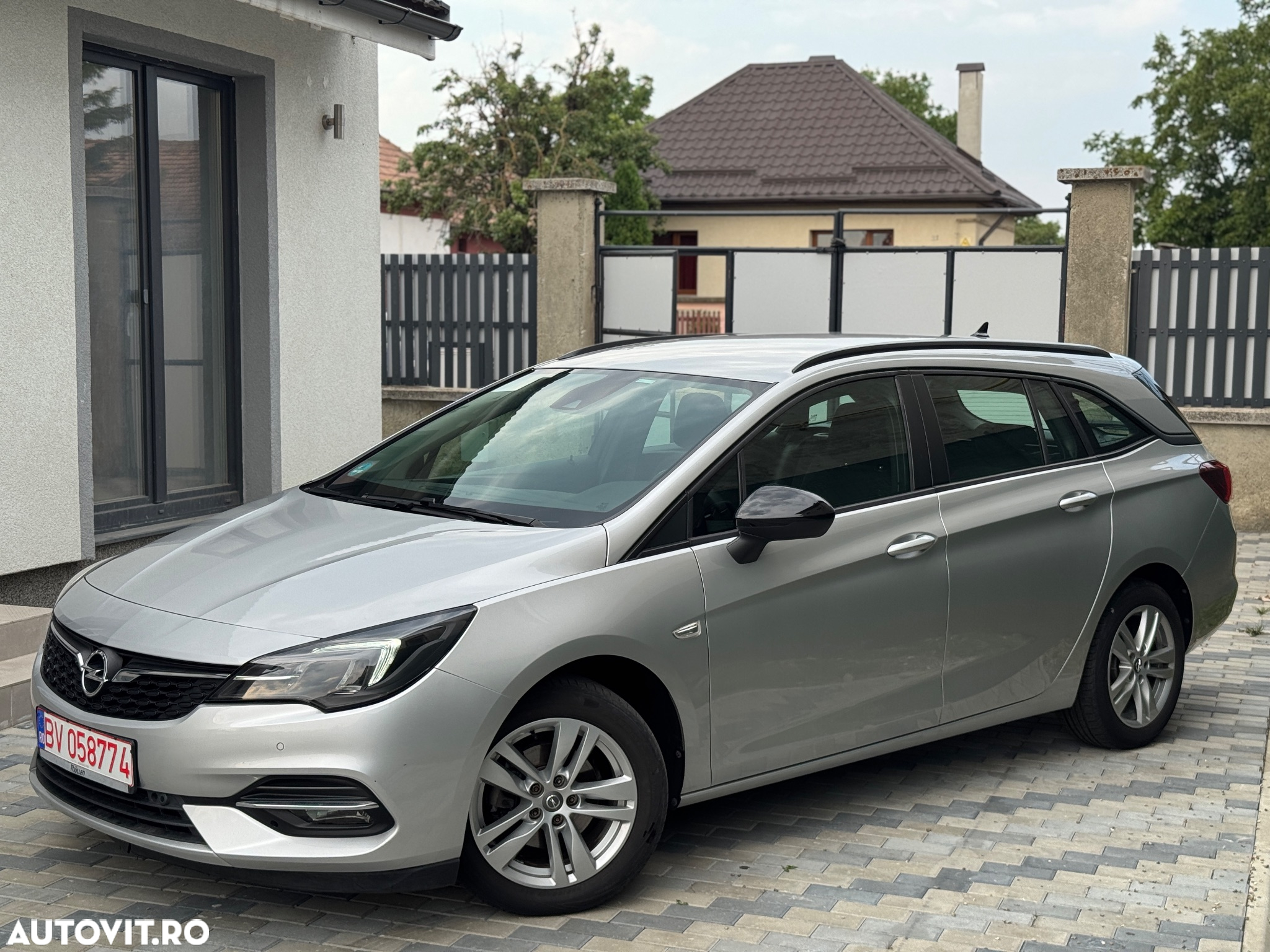 Opel Astra 1.5 Start/Stop Aut. Edition - 2
