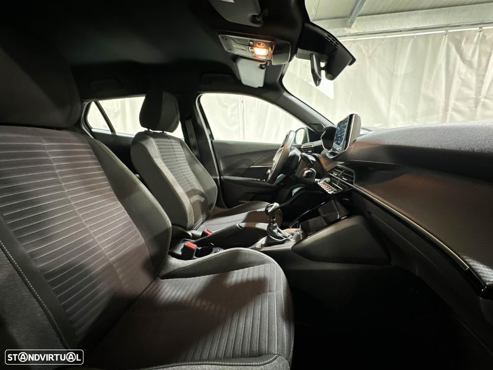Peugeot 2008 1.2 PureTech Allure Pack - 26