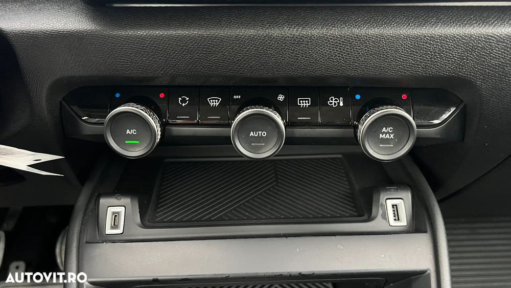 Citroën C4 BlueHDi 110 Stop&Start FEEL - 13