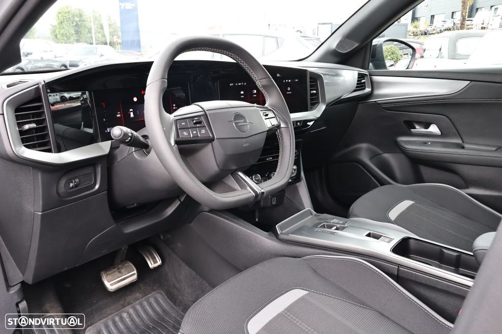 Opel Mokka 1.2 T GS AT - 16