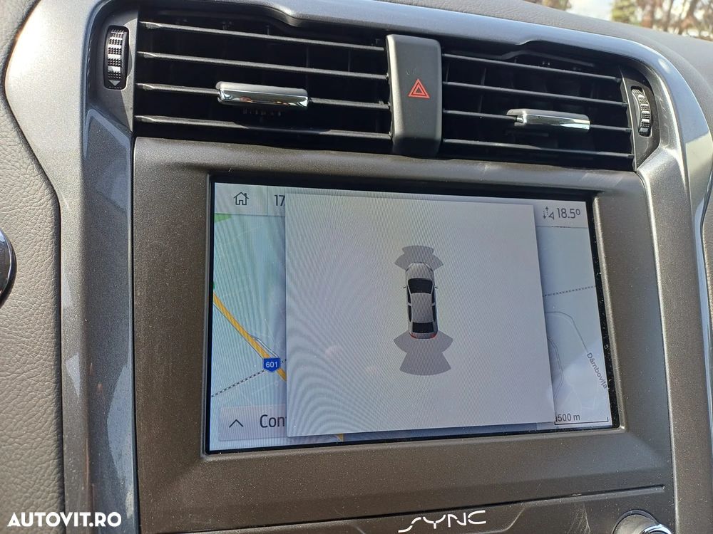 Ford Mondeo 2.0 HEV Titanium - 17