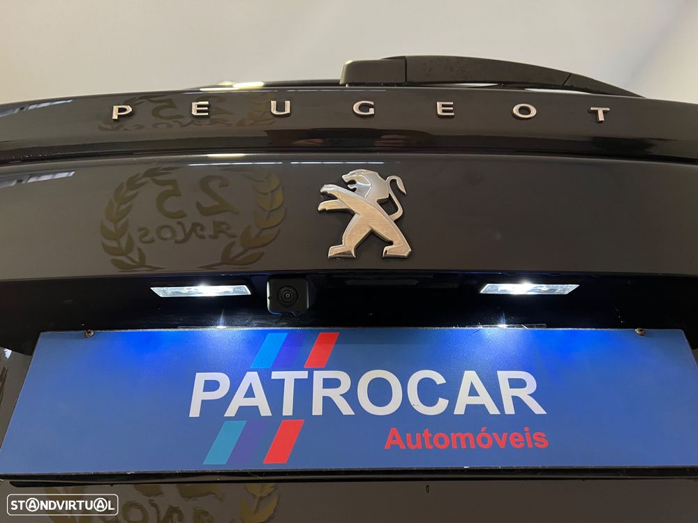 Peugeot 2008 1.5 BlueHDi Allure Pack EAT8 - 20