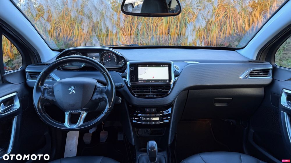 Peugeot 2008 PureTech 110 Stop&Start Allure - 19