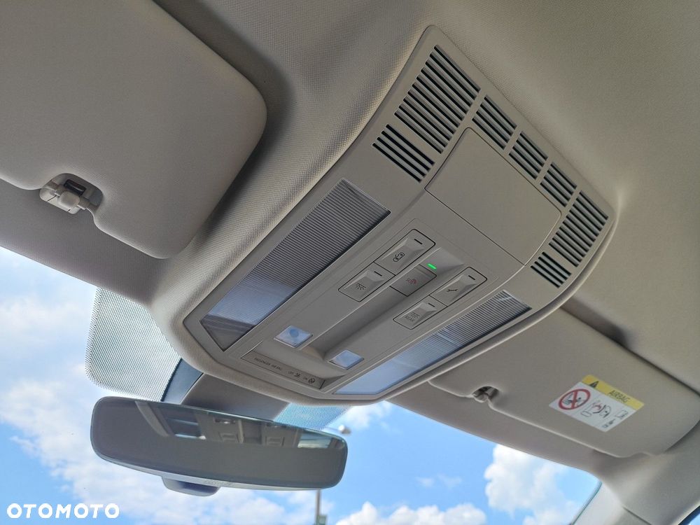 Volkswagen Touareg 3.0 V6 TDI SCR 4Mot - 25