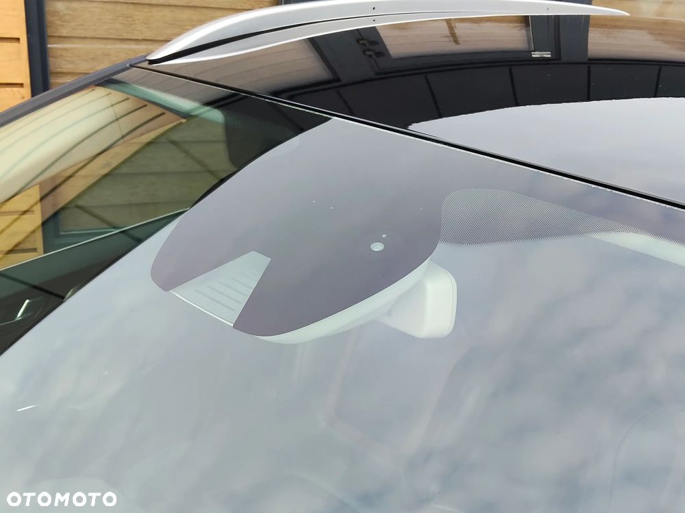 Renault Megane ENERGY TCe 130 BOSE EDITION - 7