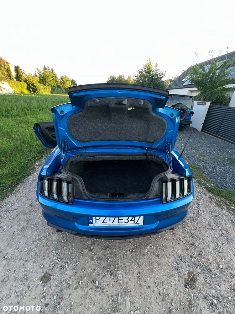 Ford Mustang - 3