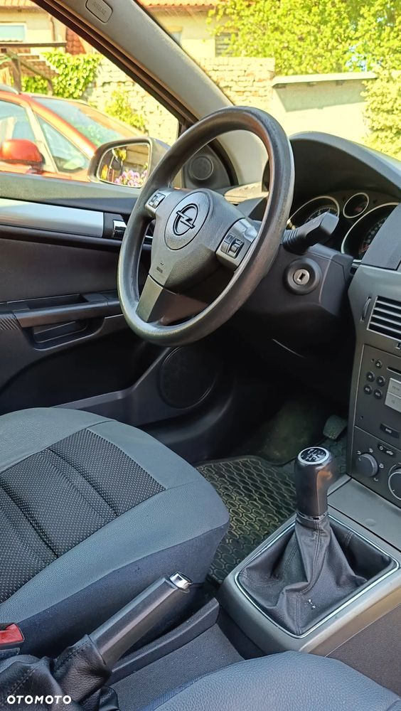 Opel Astra 1.6 - 10