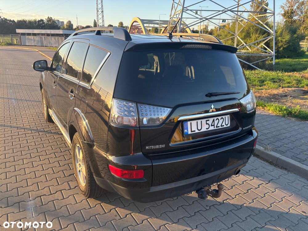 Mitsubishi Outlander 2.0 Intense NAVI 2WD EU5 - 20