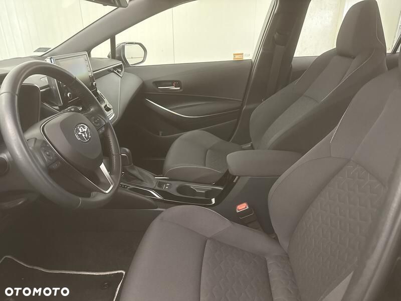 Toyota Corolla - 11