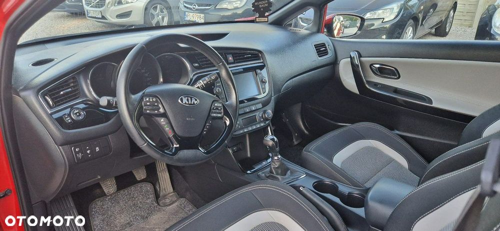 Kia ProCeed - 17