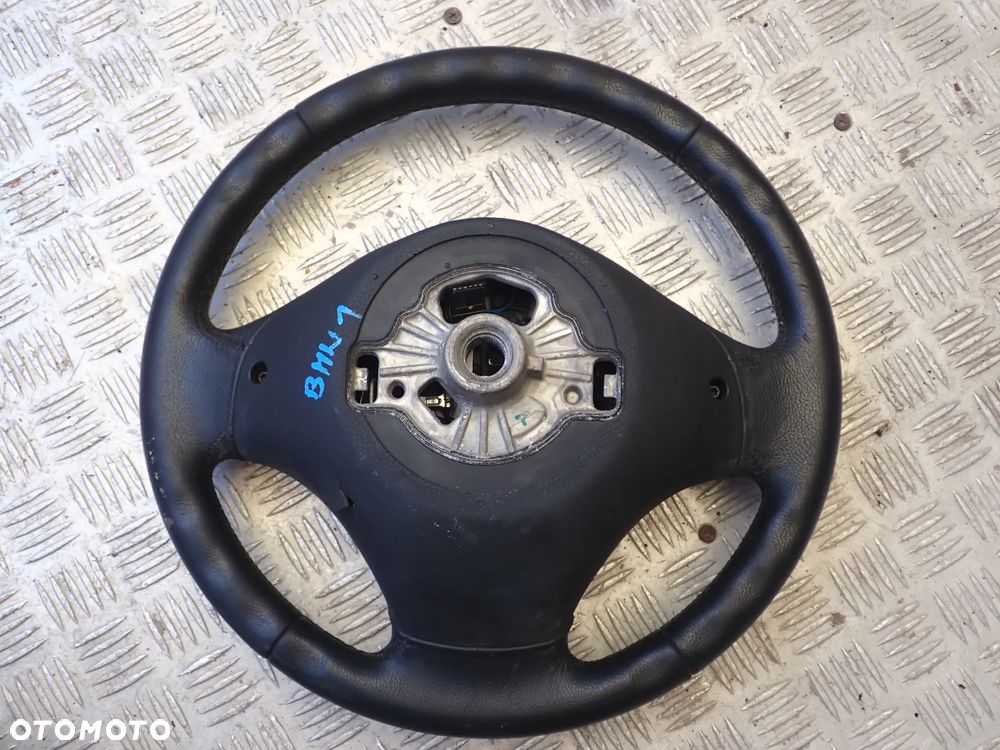 KIEROWNICA -MG MG5 EV M2615002264, SKODA OCTAVIA III, BMW F10, NISSAN JUKE, BMW 1, LAND ROVER DISCOVERY - 27