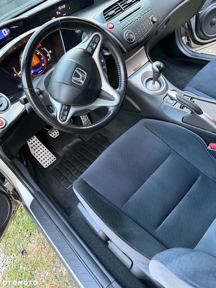 Honda Civic 1.8 Comfort - 13