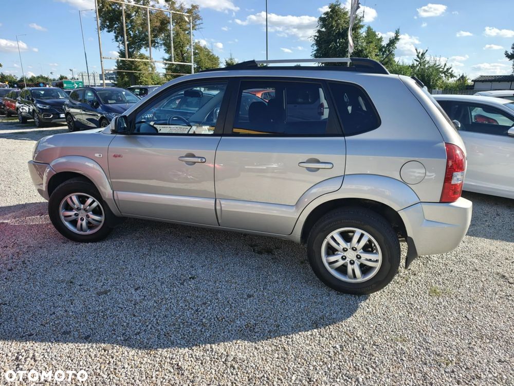 Hyundai Tucson 2.0 CRDi VGT 4WD GLS - 9