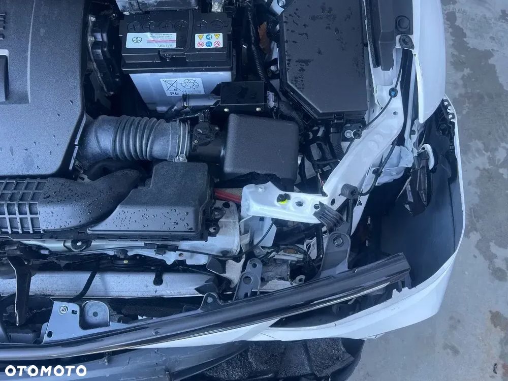 Toyota Corolla 1.6 Comfort - 21