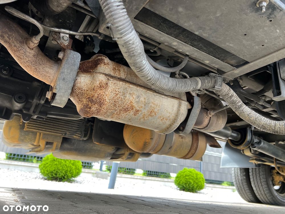 Nissan NT 400 CABSTAR - 34