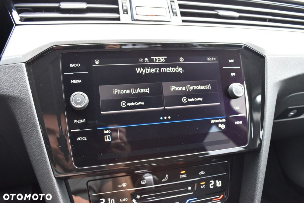 Volkswagen Passat - 20